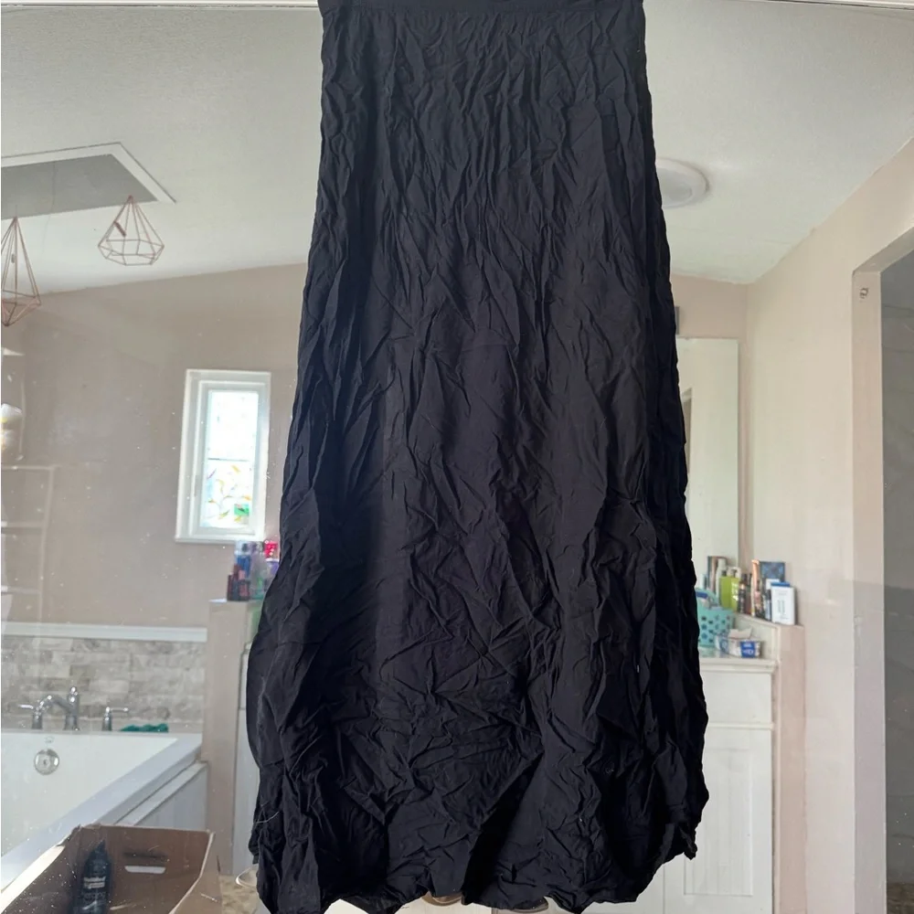 Widow Black Buckle Detail Women's Skirt - Picture 3 of 4